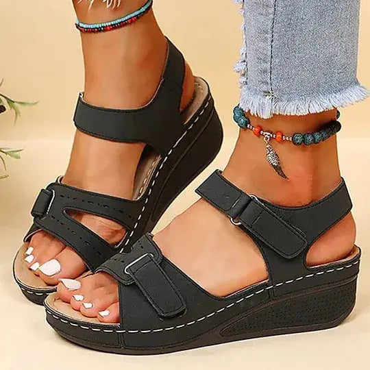 COMFORTABLE ORTHOPEDIC SANDALS